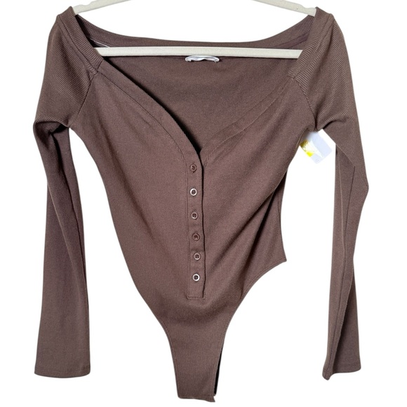 Showpo size 8 Chocolate Button-Front Bodysuit - Picture 1 of 3